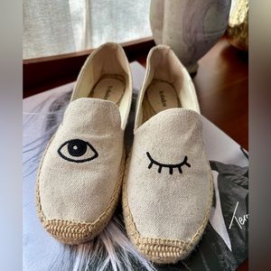 Soludos Winking Eye Espadrille Flat Jason Polan Canvas Shoes Blink Art Beige 8